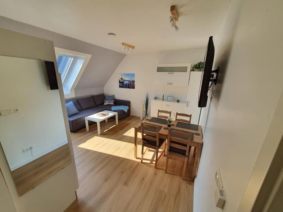 Kiel-Russee Familienwohnung, Lademoeglichkeit, Co2 Frei Exterior photo