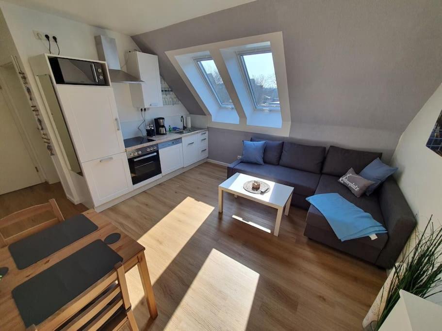 Kiel-Russee Familienwohnung, Lademoeglichkeit, Co2 Frei Exterior photo